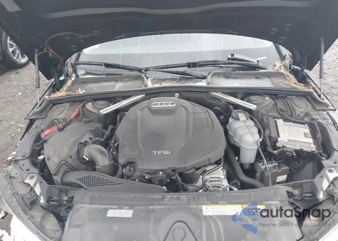 2019 Audi A4 40 Premium z USA, uszkodzony, nr VIN WAUGMAF46KN022011